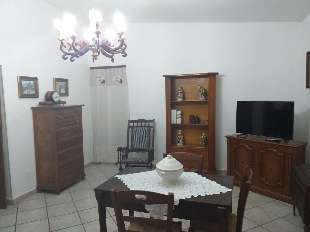 Ferienwohnung La Casa Di Lina Sezze Exterior foto