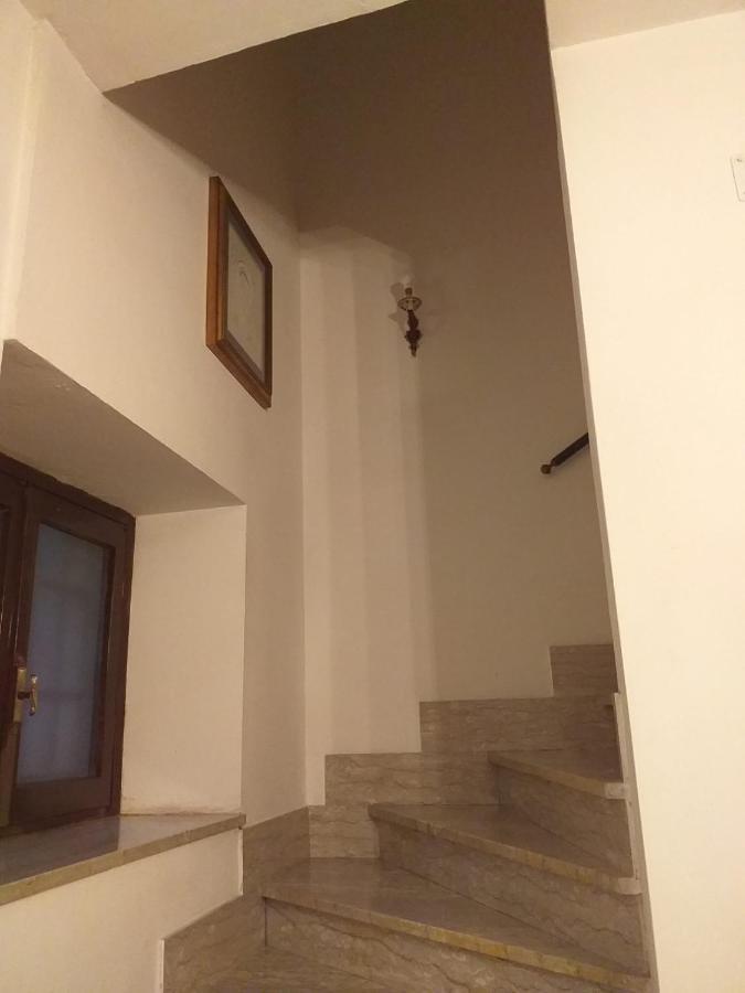 Ferienwohnung La Casa Di Lina Sezze Exterior foto